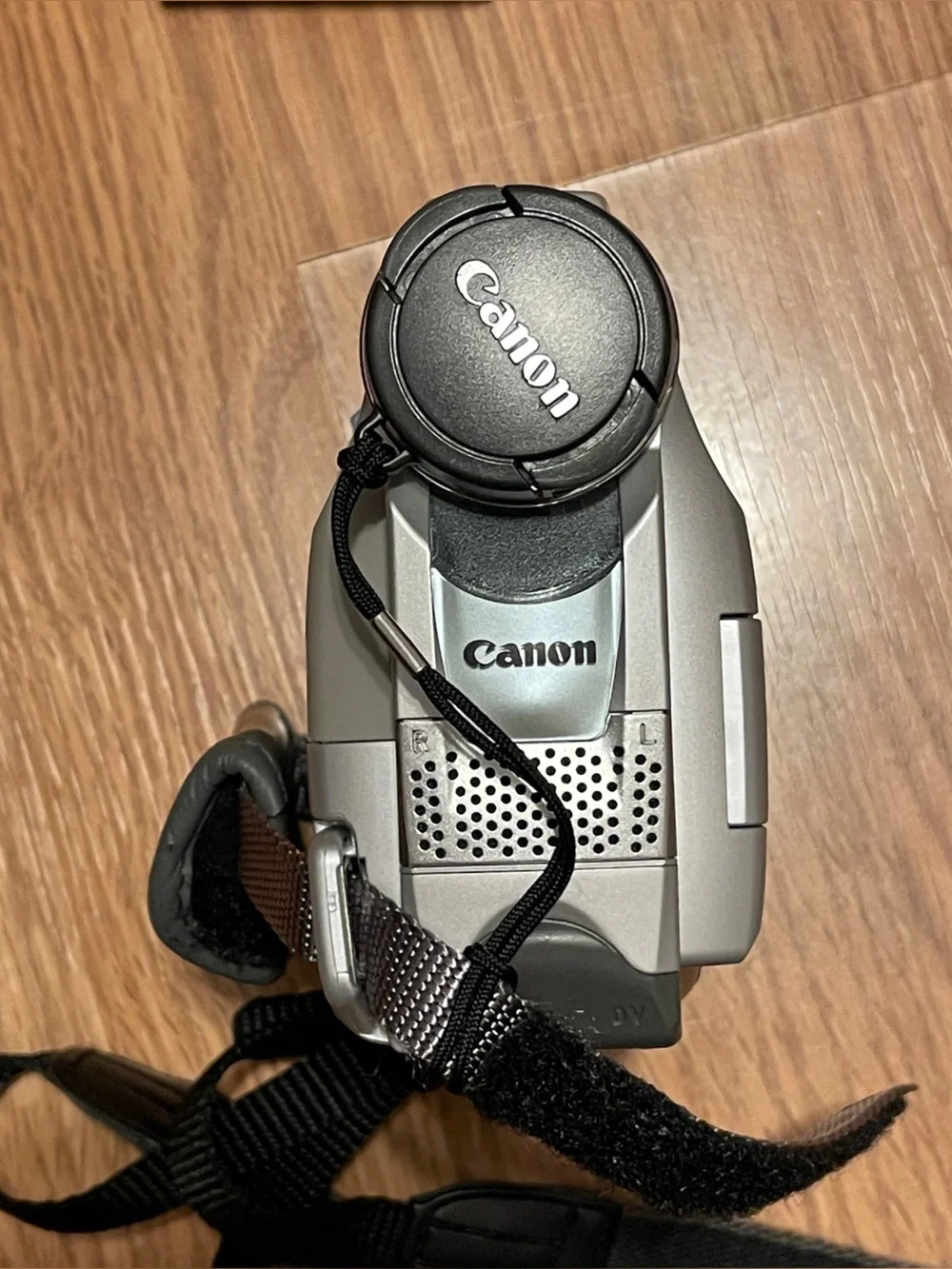 Canon ZR 25 Camcorder untested